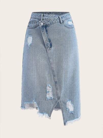 Ripped Denim Skirt, Confident Fashion, Ripped Denim Skirts, Jean Ideas, Confident Style, Denim Skirt Women, Refashion Clothes, Ripped Denim, Kpop Outfits