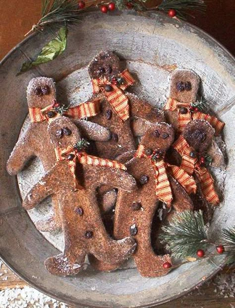 You are just going to love theseÂ Gingerbread Boys...they look sooooo goodand smell so yummy...just likeÂ fresh from the oven! Gingerbread Boys measure a Tall 9 x 6 Wide and the pattern includes the recipe forÂ the Extreme Grunge Mixture! This is anÂ Original Copyrighted Design by The Old Glory Company!Â Primitive Gingerbread Men, Primitive Christmas Decorating, Gingerbread Crafts, Prim Christmas, Primitive Crafts, Primitive Christmas, Noel Christmas, Christmas Gingerbread, Country Christmas