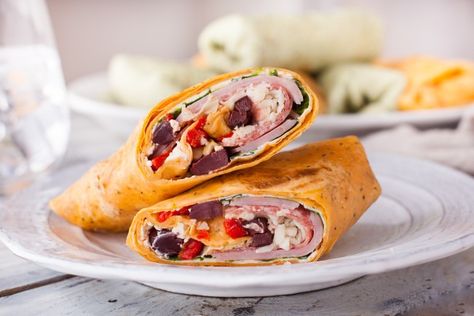 Everybody's favorite finger foods wrapped up into a tasty bundle. Tomato Basil Wrap, Crunchy Noodle Salad, Apple Broccoli Salad, Best Tuna Salad, Marinated Cheese, Overnight Oatmeal Recipes, Mozzarella Recipes, Olive Relish, Watermelon Salad