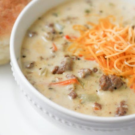 Cheeseburger Soup Recipe - (4.3/5) Venison Soup, Cheese Burger Soup, Burger Soup, Venison Sausage Recipes, Cheeseburger Soup Recipe, Summer Sausage Recipes, Ground Venison Recipes, Venison Burgers, Bacon Cheeseburger Soup