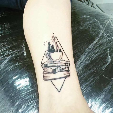 Geek Tattoo Ideas, Writer Tattoo, Book Tattoo Ideas, Bookish Tattoos, Single Line Tattoo, Coffee Tattoos, Geek Tattoo, Incredible Tattoos, Temp Tattoo