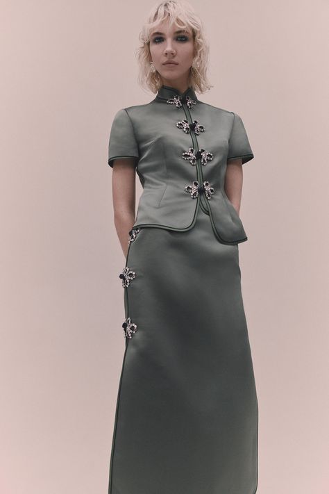 Huishan Zhang Pre-Fall 2024 Collection | Vogue Couture 2024, Huishan Zhang, Fall 24, Pre Fall Collection, Cocktail Attire, Traditional Clothes, Runway Trends, Women Outfits, Inspired Dress