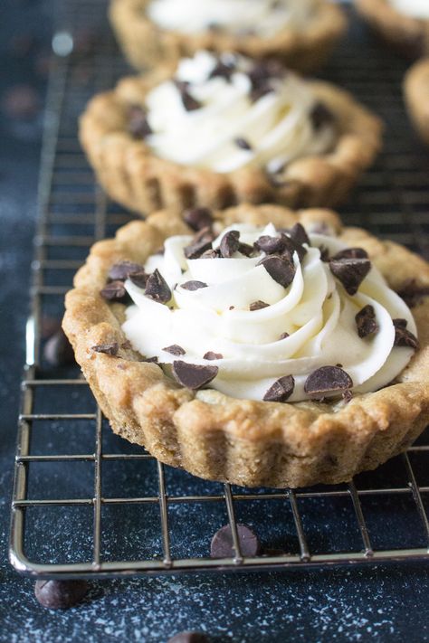 Chocolate Chip Cookie Dough Tarts Chocolate Chip Cookie Tart, Cookie Tarts, Cookie Tart, Cookie Cheesecake, Mini Tarts, Coconut Dessert, Buttercream Filling, Mini Tart, Oreo Dessert