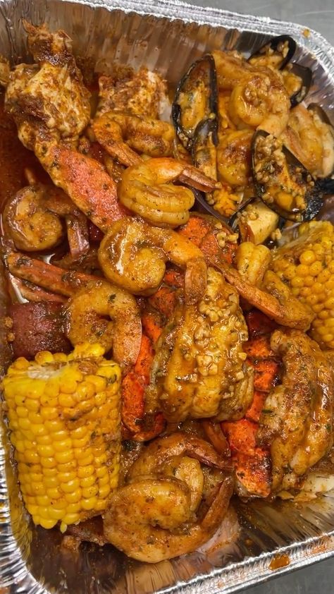 Crab Dinner, Food Reels, Seafood Rice, Seafood Boil Recipes, Blue Crabs, Insta Photography, Yummy Seafood, Soul Food Dinner, Fine Cooking