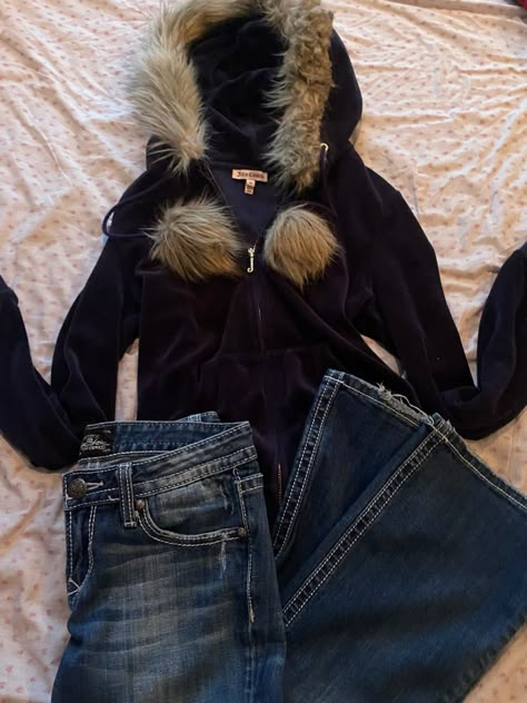 juicy zip up Y2k Fall Outfits Aesthetic, 2000 Fall Aesthetic, Thrifted Clothes Aesthetic, 2000s Fall Aesthetic, Y2k Thrifted Outfits, Thrifting Aesthetic Outfits, Vs Outfits, 2000’s Outfits, Thrifting Clothes