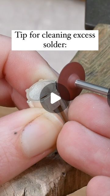 Metalsmith Society on Instagram: "Tip for cleaning solder from @lucywalkerjewellery - “Cleaning up a shit tonne of excess solder with an exceptionally sharp knife edge rubber wheel from Eveflex. The wheel is continually shaped and sharpened throughout the clean up with a diamond plate. 🤩Top Tip: always keep the rubber wheel moving!” Thanks for letting me share Lucy!! Love this! ✨🙌 now everyone that signed up for a free trial GO USE IT! Block off a few hours of your day to take a class!! #polishingjewelry #flexshaftbits #cleaningupsolder #jewelrymakingtips #lucywalkerclasses" How To Solder Brass Jewelry, Soldered Pendants Tutorial, How To Solder Earring Posts, Jewelry Soldering Station, Soldering Tutorial, Silversmithing Tutorials, Copper Solder, Jewellery Techniques, Silversmithing Jewelry