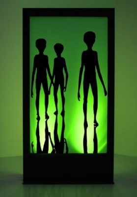 Alien Birthday Party, Alien Party, Alien Halloween, Hallowen Ideas, Dollar Store Halloween, Event Props, Adornos Halloween, Prop Hire, Dekor Diy