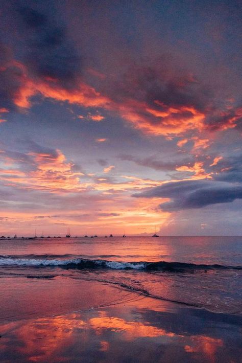 Sunrise Clouds, Alana Blanchard, Sunset Background, Sunset Sea, Sky Pictures, Photography Beach, Pretty Landscapes, Burton Snowboards, Beach Wallpaper