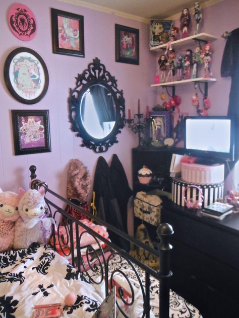 Release the Bats! — My new room is freakin’ sweet, if I do say so... Gothic Princess Room, Pastel Goth Bedroom Aesthetic, Dark Kawaii Room, Kawaii Goth Bedroom, Pastel Goth Bedroom Ideas, Creepy Cute Room, Pink Goth Bedroom, Pastel Goth Room Ideas, Pastel Goth Bedroom