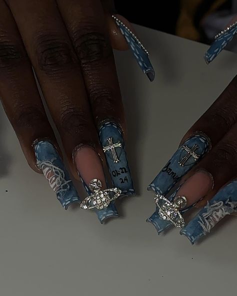 Denim on Denim on Demin💙⛓️ . . #lapnailz Denim Acrylic Nails, Jean Nail Design, Denim Nails Acrylic, Denim Nails Ideas, Denim On Demin, Jean Nails, Hamilton Nails, Jeans Nails, Denim Nails