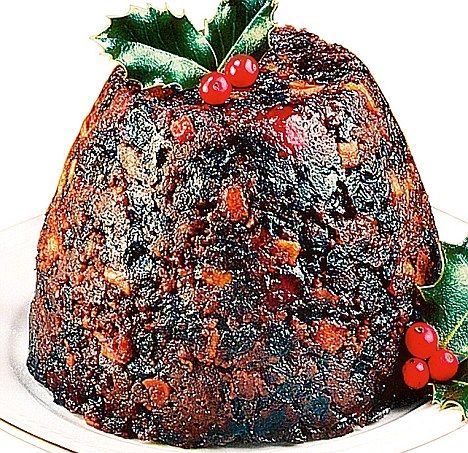 Expert guide to the secret to the perfect Christmas pudding recipe | Daily Mail Online Plum Pudding Recipe, Recipes Pudding, Xmas Pudding, Christmas Pudding Recipes, Avocado Pudding, Toffee Sauce, Fruit Cake Christmas, Paul Gray, English Christmas