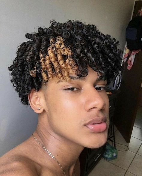 Curly Hair Dye Men, Curly Dyed Hair Men, Dyed Curly Hair Men, Afro Hair Dye, Long Curly Hair Men, Hair Twists Black, Curly Afro Hair, Warm Brown Hair, Dyed Hair Men