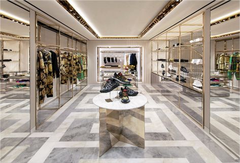 Paris: Versace flagship store opening – WindowsWear Grey Marble Floor, Shoe Store Design, Retail Interior Design, Paris Pictures, Retail Interior, Store Opening, Marble Floor, Modern Trend, Exhibition Space