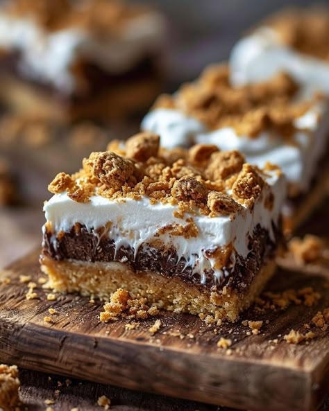 Tray Bakes Desserts, Squares And Bars Recipes, Smores Bars, Casserole Kitchen, Cooktop Cove, Slow Cooker Kitchen, Homemade Vanilla Ice Cream, Bars And Cookies, Dessert Bar Recipe