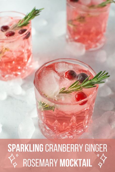 Non Alcoholic Cranberry Drinks, New Year Mocktail, Christmas Mocktails Non Alcoholic Easy, Holiday Non Alcoholic Drinks, Holiday Mocktails Non Alcoholic, Cranberry Fizz Mocktail, Christmas Mocktails Non Alcoholic, Sparkling Mocktails, Vegan Mocktail