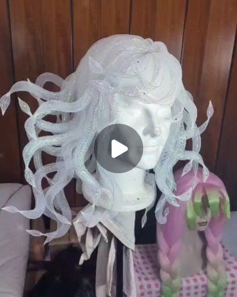 Medusa Wig Diy, Medusa Diy Costume, Diy Medusa Headpiece, Medusa Hairstyle, Cosplay Medusa, Diy Medusa Costume, Medusa Wig, Medusa Cosplay, Nadeko Sengoku