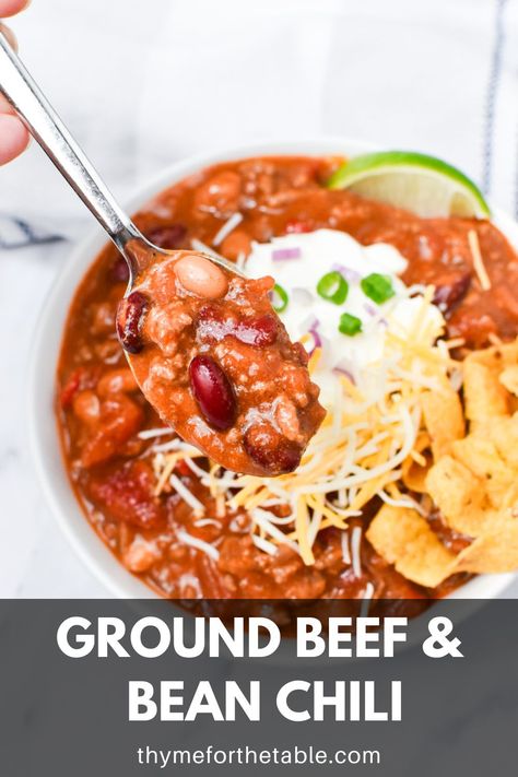 Discover the ultimate comfort food with our hearty Ground Beef and Bean Chili recipe! Packed with savory flavors, lean ground beef, kidney beans, and the perfect blend of spices like chili powder and cumin, this classic chili is perfect for cozy dinners. Follow this beef chili recipe with beans recipe for a delicious, soul-warming meal. Chili Recipe With Beans, Recipe With Beans, Beef And Bean Chili, Recipes With Kidney Beans, Beef Kidney, Ground Beef Chili, Cozy Dinners, Meat Chili, Beef Chili Recipe