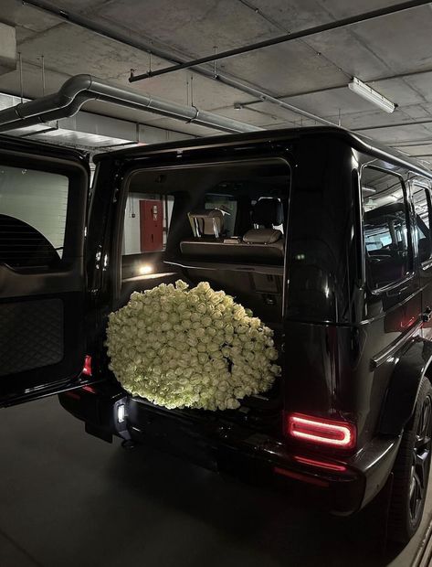 Instagram Mom, Dream Cars Mercedes, Mercedes G Wagon, Autumn Girl, Mom Of 3, Fashion Crochet, 1 Aesthetic, Luxury Lifestyle Dreams, G Class