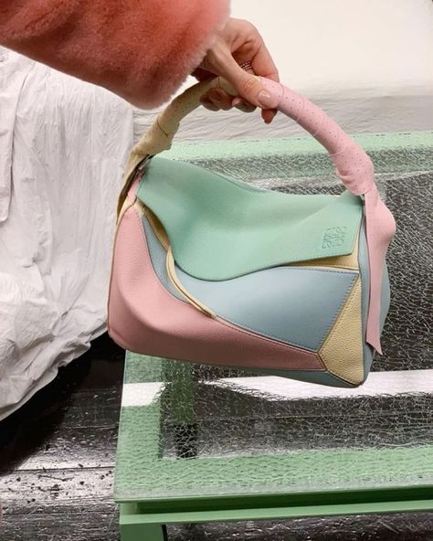 Pastel Puzzle Bag by Loewe #pastelcolors #loewe #puzzleloewe #fall24 #itbags Pastel Bags, Hanna Stefansson, Loewe Puzzle Bag, Statement Handbag, Puzzle Bag, Stylish Purse, Cute Bags, Womens Purses, Casual Bags