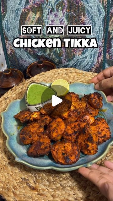 FOODIE_ CART on Instagram: "Soft and Juicy Tandoori Chicken Tikka Recipe 🧆 CREDITS:chatpatezaike  Process of Chicken Tikka : 1st Marinade • 500 gm boneless chicken • 1 tsp ginger garlic paste • 2 tsp lemon juice • 1 tsp Salt Let it rest for 10 minutes  2nd Marinade • 5 tbsp Curd • 1 tbsp kashmiri chilli powder • 1/2 tbsp regular chilli powder • 1/4 tsp haldi(turmeric)powder • 1/2 tbsp garam masala powder • 1 tbsp kasuri methi (fenugreek dry leaves)roasted & powdered • 1/4 tsp Red food colour • Salt a pinch • 3 tbsp cooking oil mix all ingredients with chicken very well Once it mix completely and nicely let it marinate for 2-3 hours in a refrigerator  •Heat 2 tbsp of oil in a pan and arrange marinated chicken pieces side by side • Fry on high heat for 2-3 minutes until golden spots flip th Tikka Boti Recipe, Chicken Tikka Recipe, Tandoori Chicken Tikka Recipe, Chicken Tikka Marinade, Tikka Recipe, Chicken Tikka Masala Recipes, Chicken Tikka Masala, Chicken Tikka, Tikka Masala