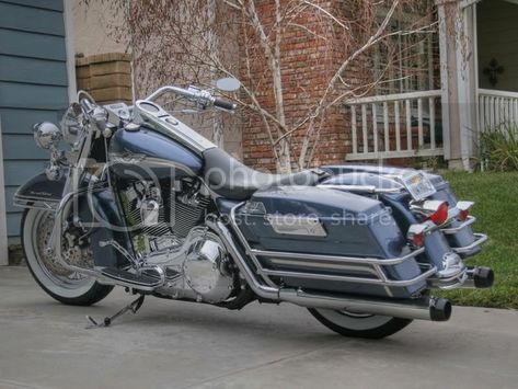 Ultra saddlebag guards on Road King | V-Twin Forum Harley Davidson Motorcycles Road King, Harley Road King, Harley Davidson Road King, Harley Davidson Gifts, Harley Davidson Trike, Road King Custom, Harley Davidson Wallpaper, Road King Classic, Harley Davidson Road Glide