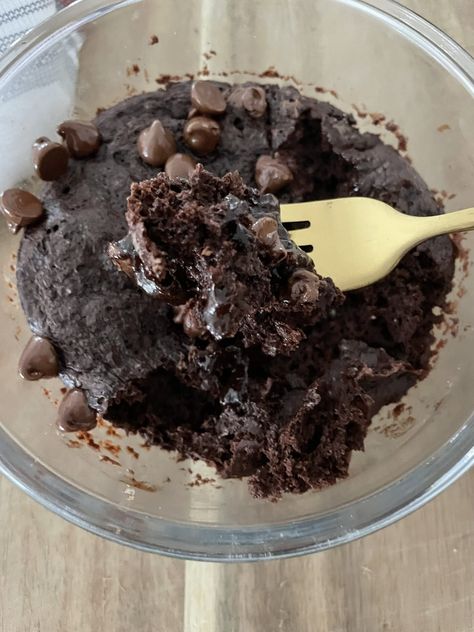 Cottage Cheese Protein Brownie Protein Recipes Dessert, Cottage Cheese Recipes Protein, Dessert Recipes With Protein Powder, Quick Cottage Cheese Dessert, Quick Protein Desserts, Macro Treats, Cottage Cheese Protein Bars, Chocolate Cottage Cheese Recipes, Sweet Protein Breakfast