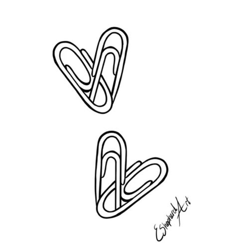 Paperclip Tattoo, Tattoo Wallpapers, Tattoo Amigas, Unforgettable Tattoo, Partner Tattoos, Tattoo Tiny, Sketches Ideas, Couple Tattoos Unique, Handpoke Tattoo