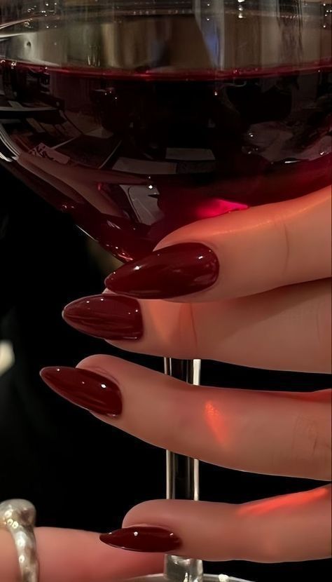 Aesthetic Nail Wallpaper, Vino Rosso Aesthetic, Red Girl Aesthetic Dark, Red Female Aesthetic, Red Girl Aesthetics, Wine Red Asthetics, Nails Asthetics Ideas, Dark Feminine Aesthetic Nails, Dark Cherry Red Aesthetic