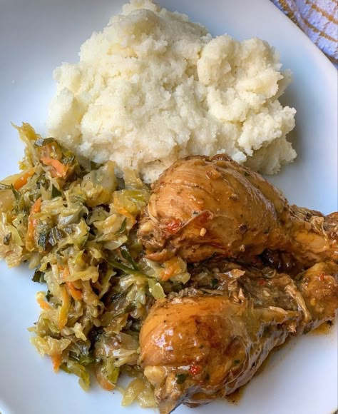 Seven Colours Meal, Pap Recipe, South African Food, Cooking Soul Food, Homemade Comfort Food, Soul Food Dinner, Island Food, Food Therapy, Healthy Food Motivation