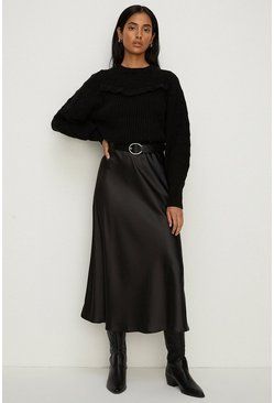 Satin Midi Skirt Outfit Evening, Black Bias Skirt Outfit, Black Silk Midi Skirt Outfit, Black Satin Midi Skirt Outfit, Silk Midi Skirt Outfit, Satin Midi Skirt Outfits, Satin Midi Skirt Outfit, Black Satin Skirt Outfit, Satin Skirt Black