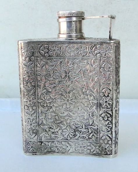 Winsome Vintage Antiques To Make You Fall In Love With Them - Bored Art Silver Flask, Wine Flask, Vintage Flask, Pocket Flask, Whiskey Flask, Whisky Bottle, Vintage Wine, Hip Flask, Rajasthan India