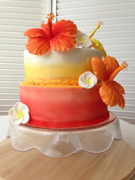 Hawaiian 16th Birthday Party, Hawaiian Bday Cake, Tropical Bday Cake, Hibiscus Birthday Party, Hibiscus Birthday Cake, Birthday Cakes Summer, Aloha Cake Ideas, Hawaiian Cake Design, 15 Birthday Cake Ideas