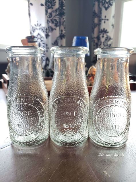 Christmas Jars Diy, Milk Bottle Craft, Milk Bottle Diy, Mason Jar Dispenser, Round Vases, Fall Candle Holders, Jars Diy, Pottery Barn Christmas, Arte Aesthetic