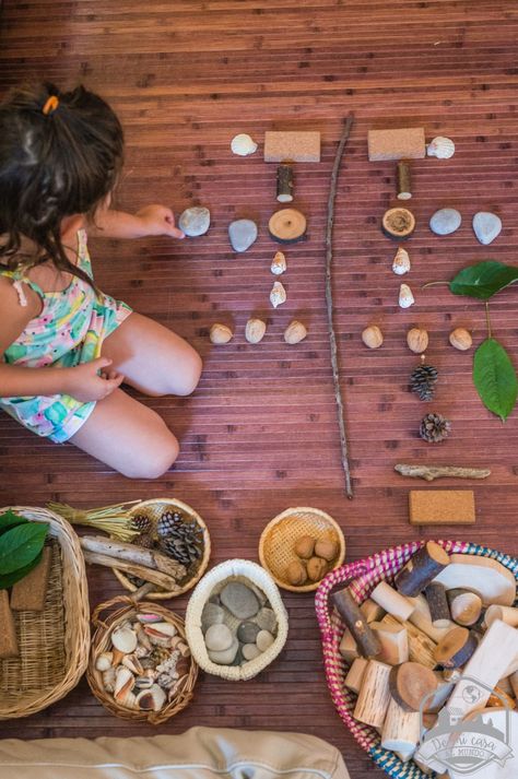 Waldorf Method, Montessori Classroom Layout, Nature Based Classroom, Waldorf Lessons, Play School Activities, Waldorf Playroom, Waldorf Classroom, Waldorf Preschool, Waldorf Math