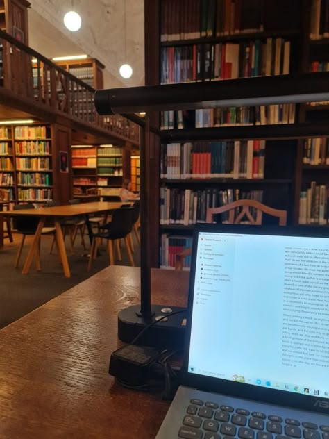 University Library Aesthetic, College Aesthetic Study, Aesthetic Study With Me, Aesthetic Study Tips, Study Core Aesthetic, Aesthetic Study Motivation, Motivation Aesthetics, Study Core, Tips Study