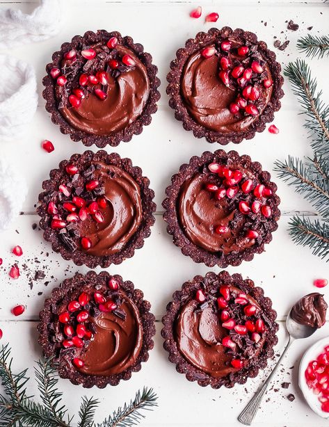 Pomegranate Dessert, Chocolate Tarts, Pomegranate Recipes, Green Planet, Chocolate Tart, Chocolate Coconut, Tart Recipes, Refined Sugar Free, Afternoon Snacks