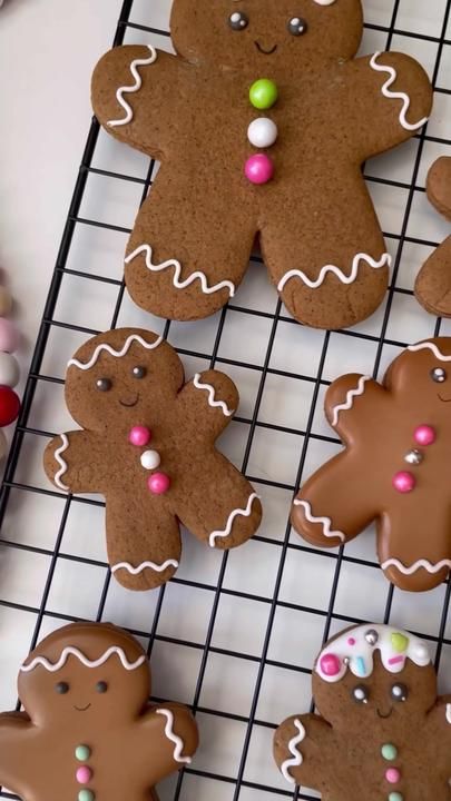 Emma’s Sweets on TikTok Christmas Gingerbread Cookies Decorating, Gingerbreadman Cookies, Giant House, Gingerbread Man Decorations, Gingerbread Cookies Decorated, Christmas Delights, Cookies Gingerbread, Christmas Gingerbread Cookies, Gingerbread Lady