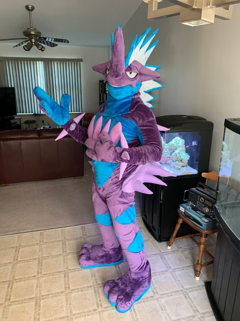 Pokemon Fursuit, Cosplay Pokemon, Pokemon Costumes, Head Base, Fursuit Ideas, Awesome Costumes, Fur Suits, Cool Fursuits, Kandi Kid