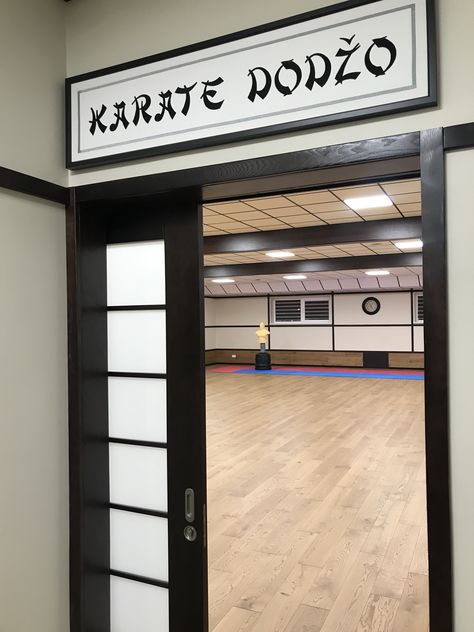 Karate Studio Design, Karate Studio, Dojo Design, Dojo Ideas, Wing Chun Martial Arts, Karate Dojo, Martial Arts School, Fruit Infused Water Bottle, Infused Water Bottle