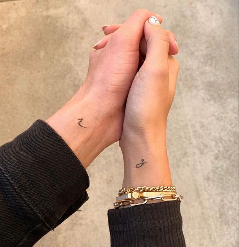 Couple Tattoo Design, Letter B Tattoo, Matching Couple Tattoo, Married Couple Tattoos, Marriage Tattoos, Globe Tattoos, Tattoo For Boyfriend, Matching Tats, Small Girly Tattoos