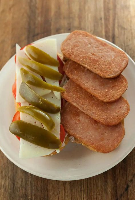 Spam Meat, Spam Sandwich, Fried Spam, Reuben Sandwich Recipe, Spam Can, Spam Recipes, Reuben Sandwich, Sandwich Recipe, Refried Beans