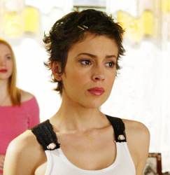 Cute short feminine hairstyles for curly haired trans lady ... Alyssa Milano Hair, Edgy Short Haircuts, Feminine Hairstyles, Crop Hair, Short Sassy Hair, Edgy Short Hair, Alyssa Milano, Short Hair Styles Pixie, Short Hairstyles For Women