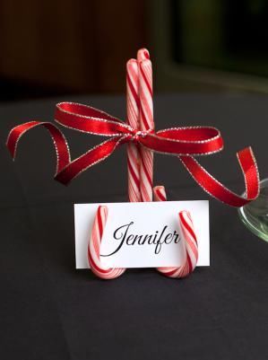 Candy Canes Place Card Holder diy christmas crafts christmas ideas christmas projects candy cane ideas candy cane projects Christmas Place Cards Diy, Diy Candy Canes, Christmas Place Card Holders, Holiday Place Cards, Diy Holiday Party, Christmas Place Settings, Christmas Name Tags, Christmas Place Cards, Silver Christmas Decorations