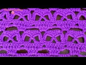 Crochet Skull stitch for various Halloween projects and ideas by following this simple step by step tutorial for beginners + Free DIY Video Guide! Crochet Skull Patterns, Halloween Stitch, Skull Blanket, Crochet Skull, Crochet For Beginners Blanket, Halloween Crochet Patterns, Beginner Crochet, Crochet Patterns Free Blanket, Halloween Crochet