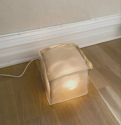 Lamp Ikea, Cube Furniture, Vintage Ikea, Ikea Lamp, Cube Lamps, Ikea Design, I Love Lamp, Interiors Dream, Cool Lamps