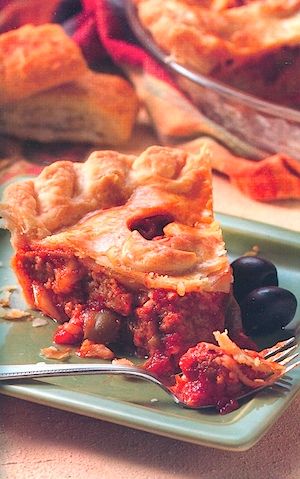 Recipe: Meatball Sandwich Pot Pie (using frozen meatballs and refrigerated pie crust) - Recipelink.com Meatball Pie, Pillsbury Pie Crust, Pot Pie Recipes, Meatball Dinner, Italian Meatball, Meatball Sandwich, Betty Crocker Recipes, Refrigerated Pie Crust, Frozen Meatballs