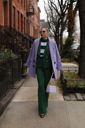 ATLANTIC-PACIFIC X HALOGEN // SUNDAY SWEATER STYLE Lilac Coat, Blair Eadie, Atlantic Pacific, Purple Coat, Pullover Mode, Fashion Sites, Star Sweater, Sweater Style, Katie Holmes