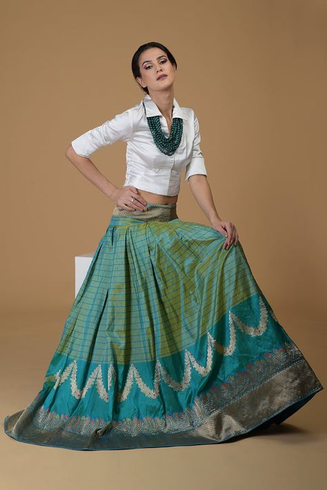 Product Zoom Skirt And Top Indian, Skirt With Blouse, Estilo Hippy, Top Indian, Long Dress Design, Indian Bridal Wear, Designer Party Wear Dresses, Party Wear Indian Dresses, Dress Indian Style