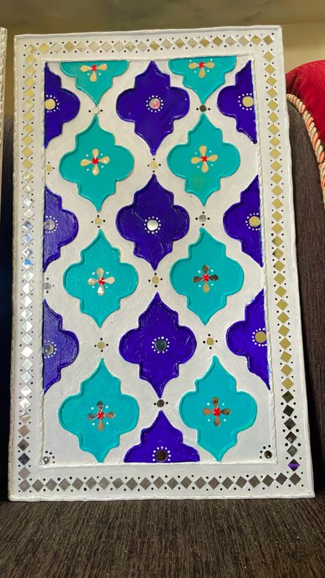 Rectangle Lippan Art, Lippan Artwork, Indian Decor Diy, Lippon Art, Lipan Art, Painted Mirror Art, Free Hand Designs, Mosaic Art Diy, Printable Painting