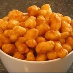 Caramel Puff Corn Recipe, Caramel Puffed Corn Recipe, Easy Caramel Corn, Beaver Nuggets, Puffed Corn Recipes, Caramel Corn Easy, Caramel Puff Corn, Puff Corn, Caramel Corn Recipes